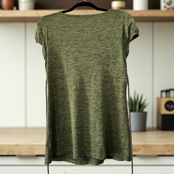 Speechless Forest Green Women's Top size large - Picture 3 of 5